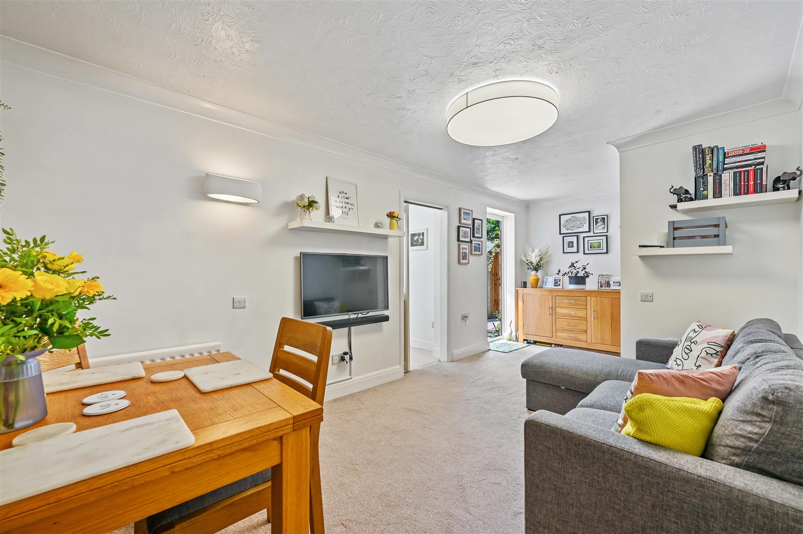 Property in Alpine View, Carshalton Beeches, SM5