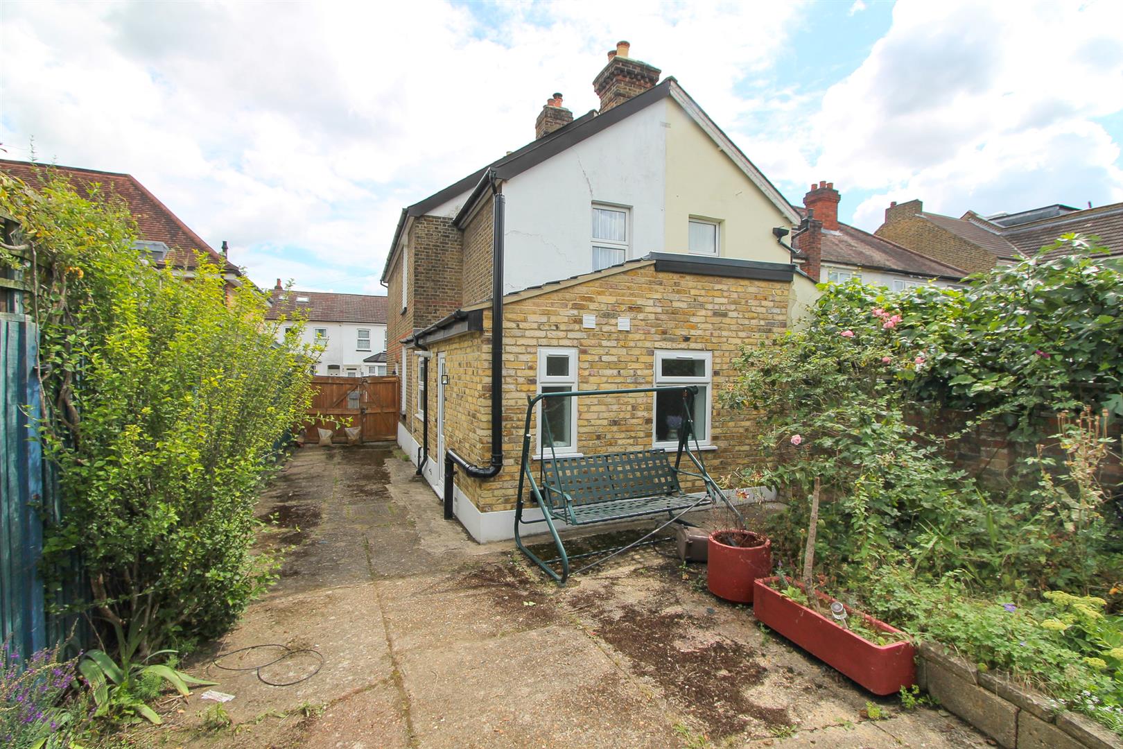 Property in Carshalton Grove, Sutton, SM1