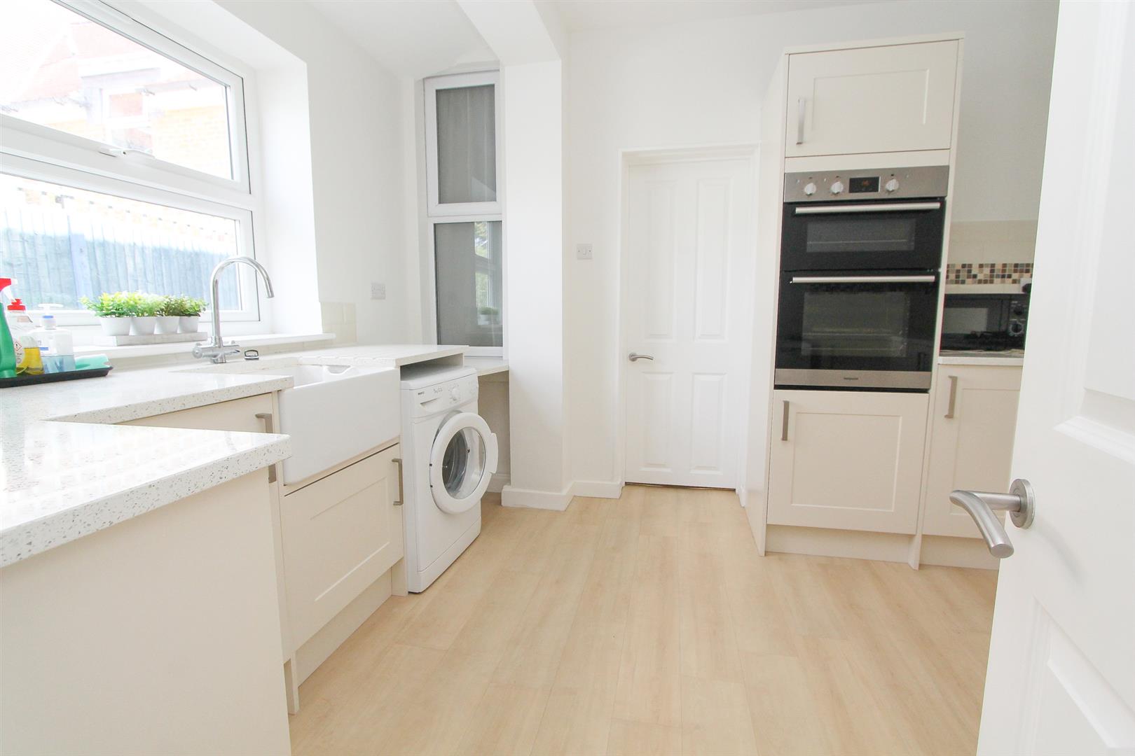 Property in Carshalton Grove, Sutton, SM1