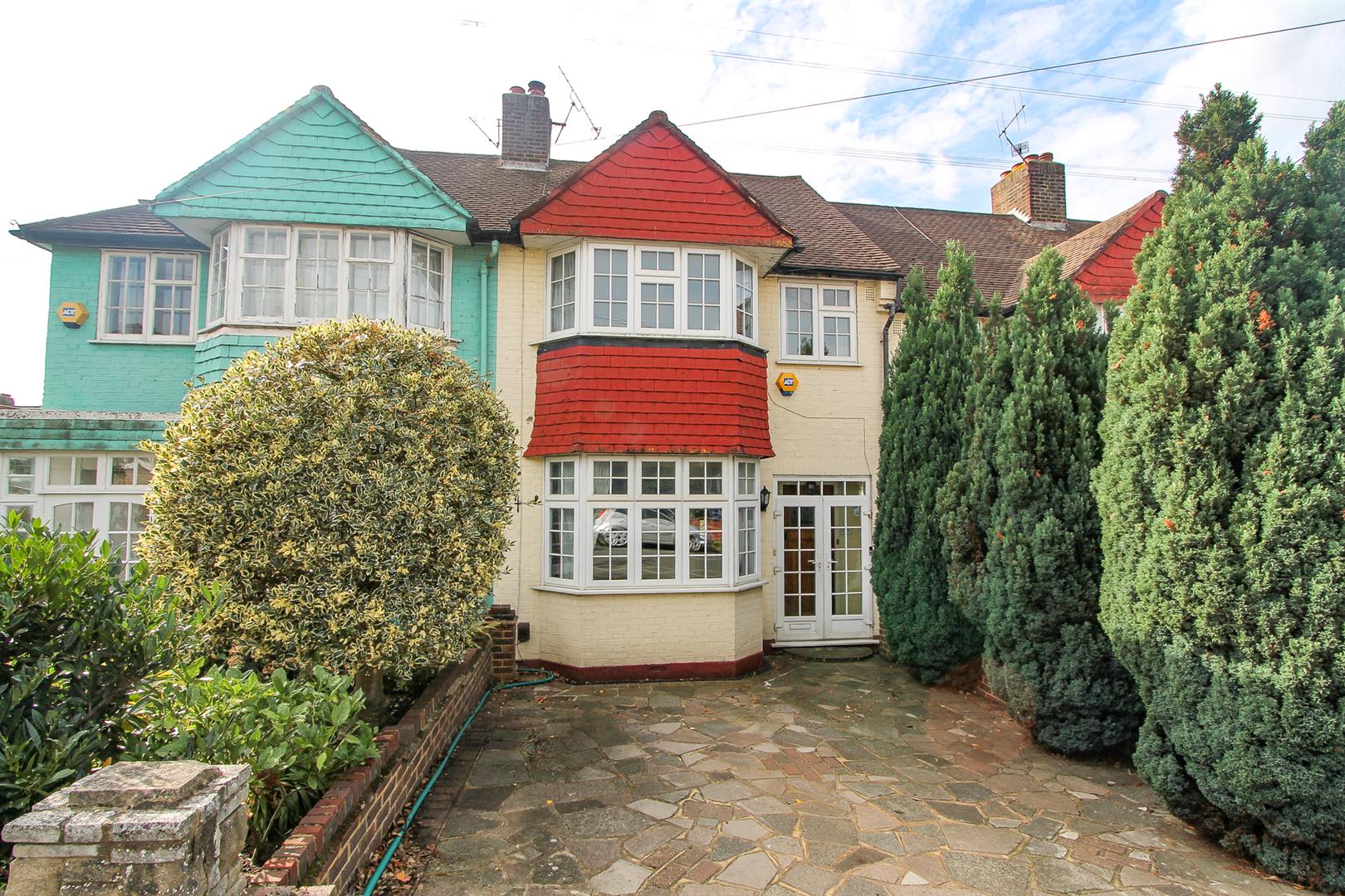 Property in Lynmouth Avenue, Morden, SM4