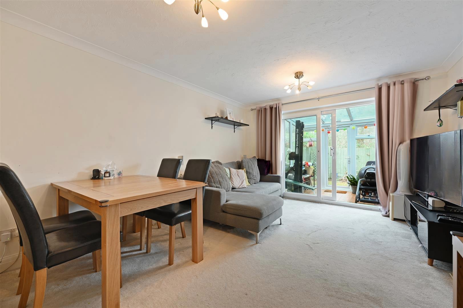 Property in Alpine View, Carshalton, SM5