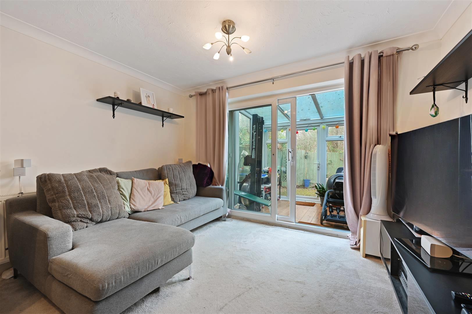 Property in Alpine View, Carshalton, SM5