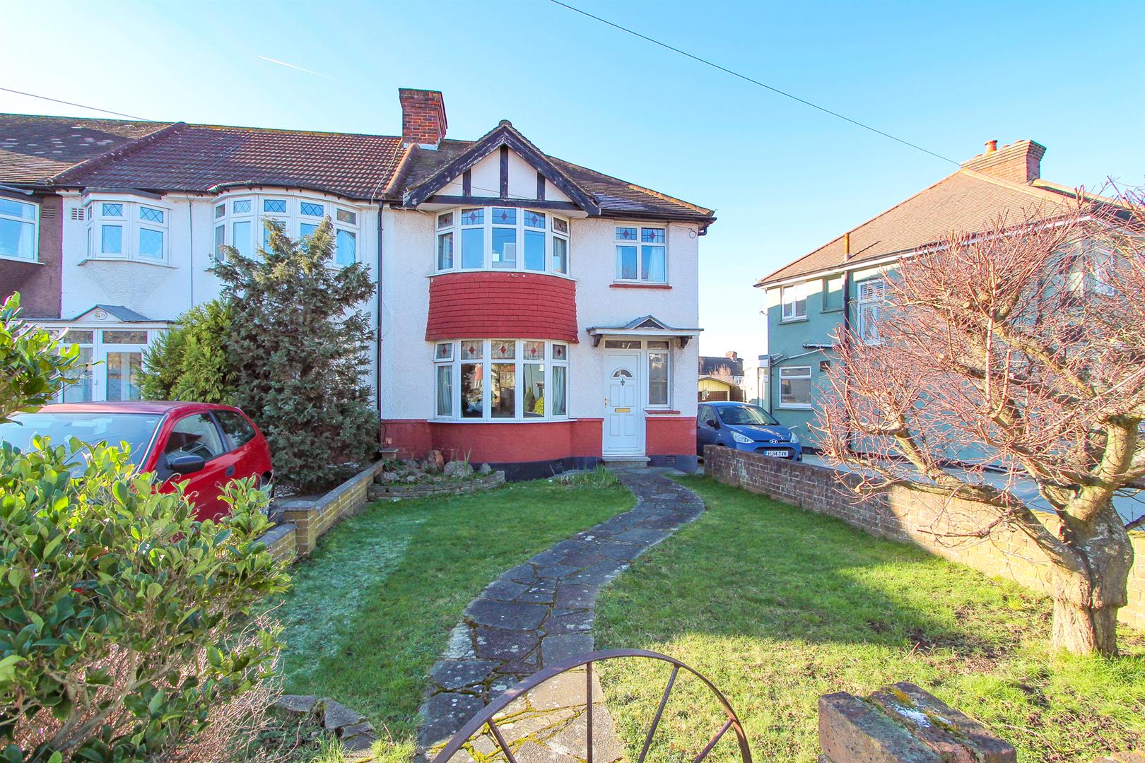 Property in Walton Avenue, Sutton, SM3