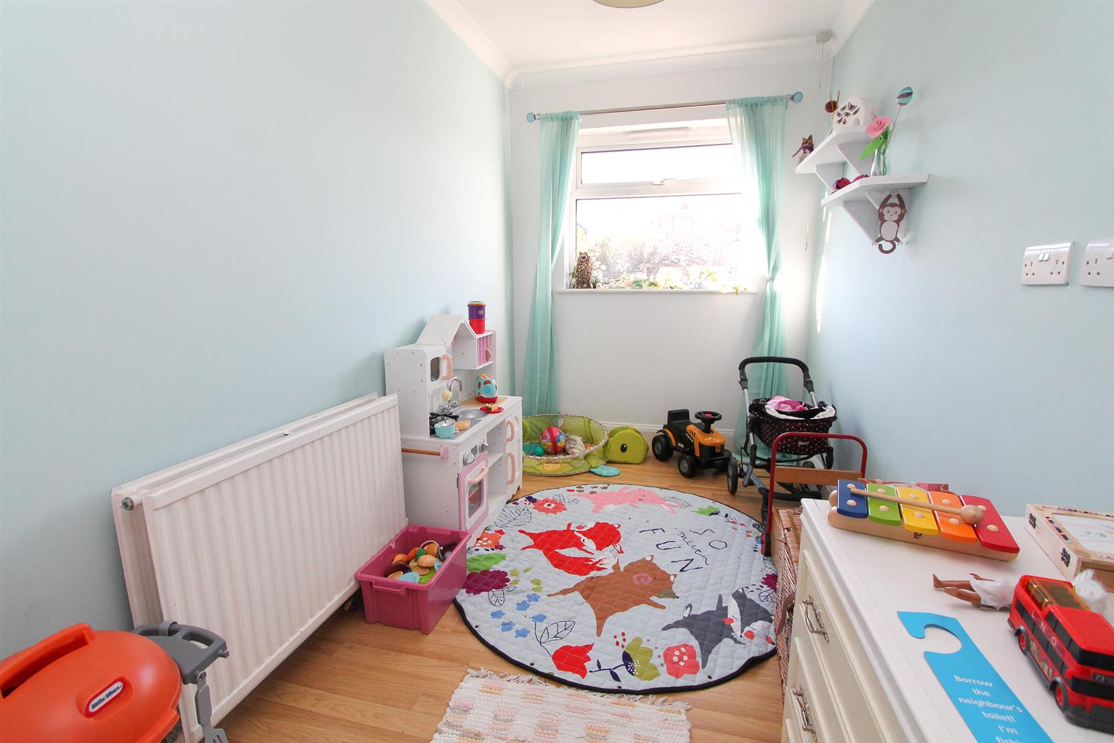 Property in Walton Avenue, Sutton, SM3