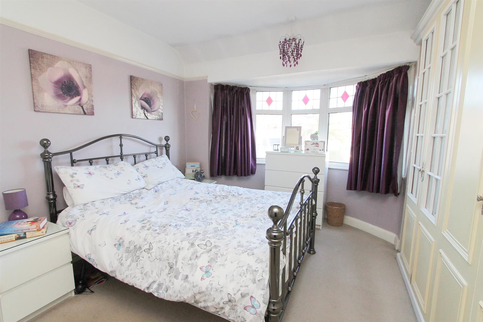 Property in Walton Avenue, Sutton, SM3