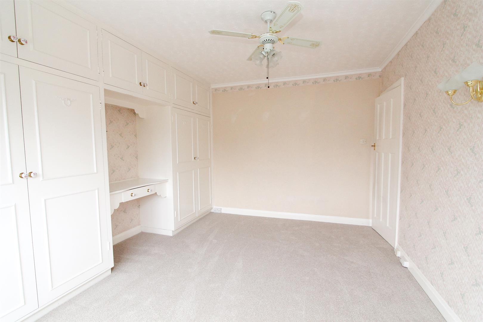 Property in Shirley Avenue, Sutton, SM1