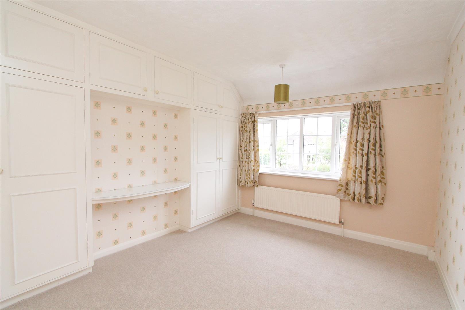 Property in Shirley Avenue, Sutton, SM1