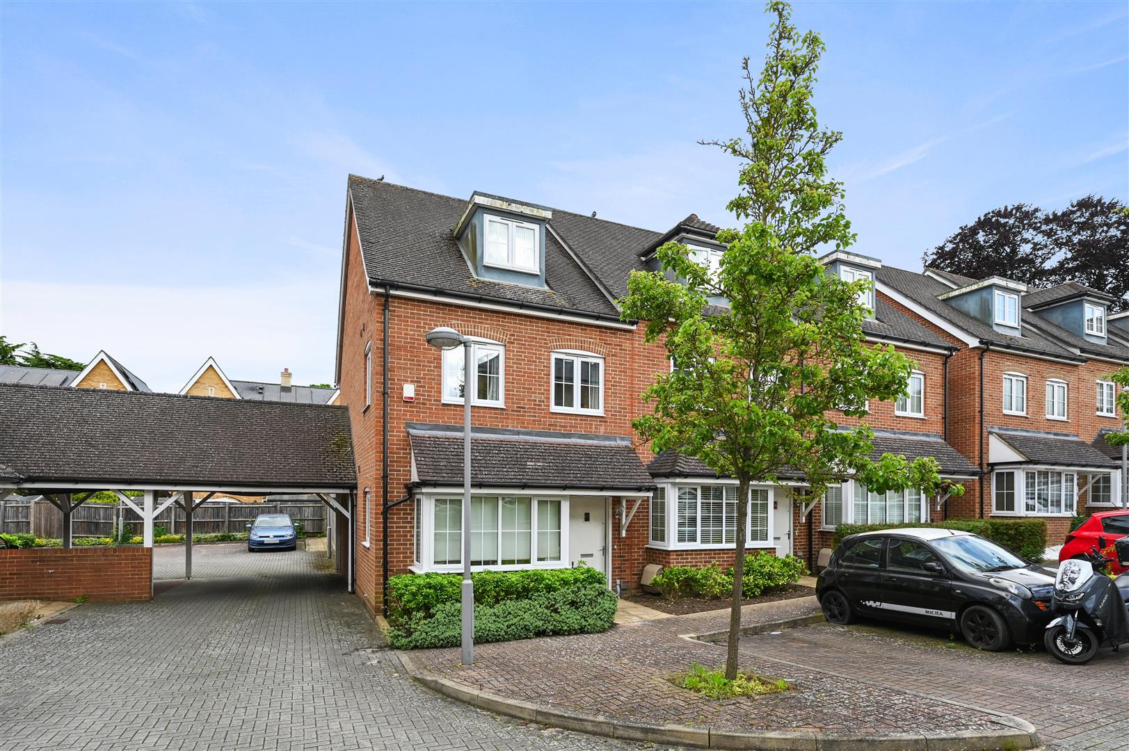 Property in Damson Way, Carshalton, SM5
