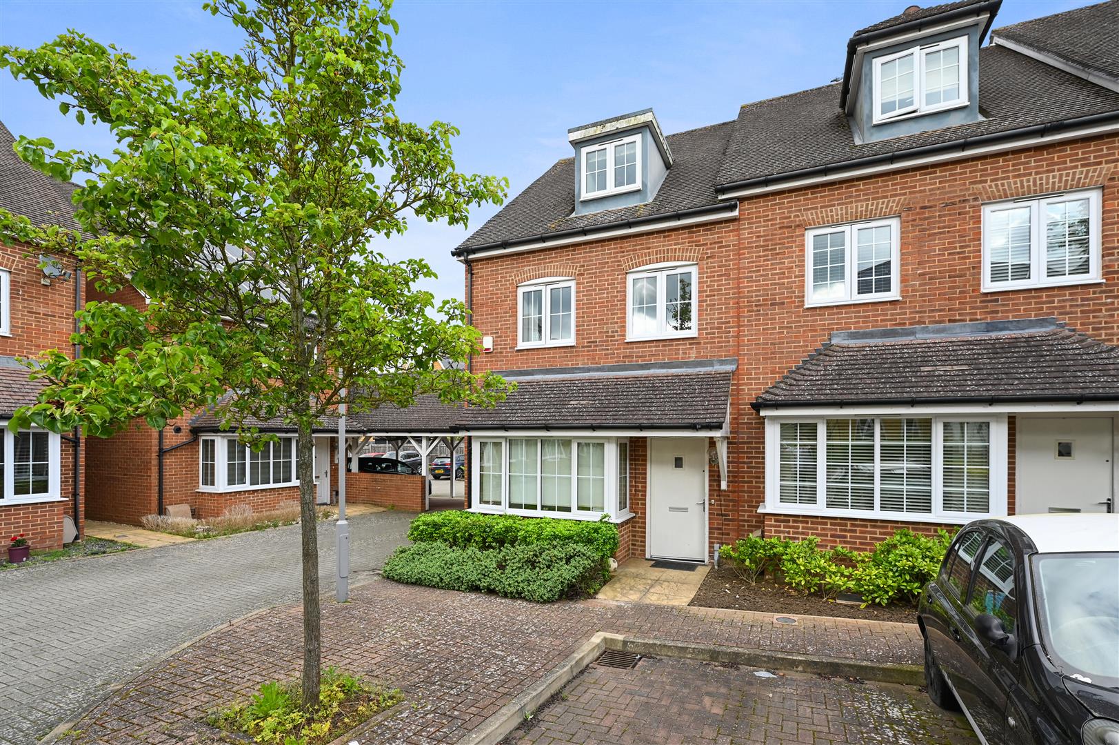 Property in Damson Way, Carshalton, SM5