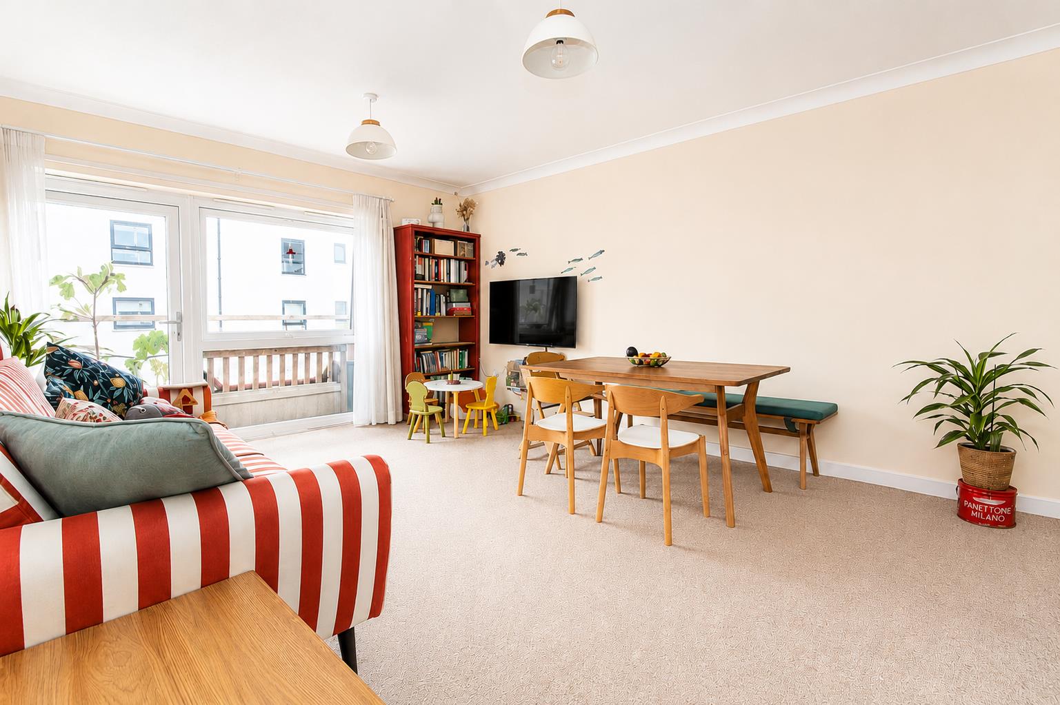 Sweetbriar Avenue, Carshalton, SM5