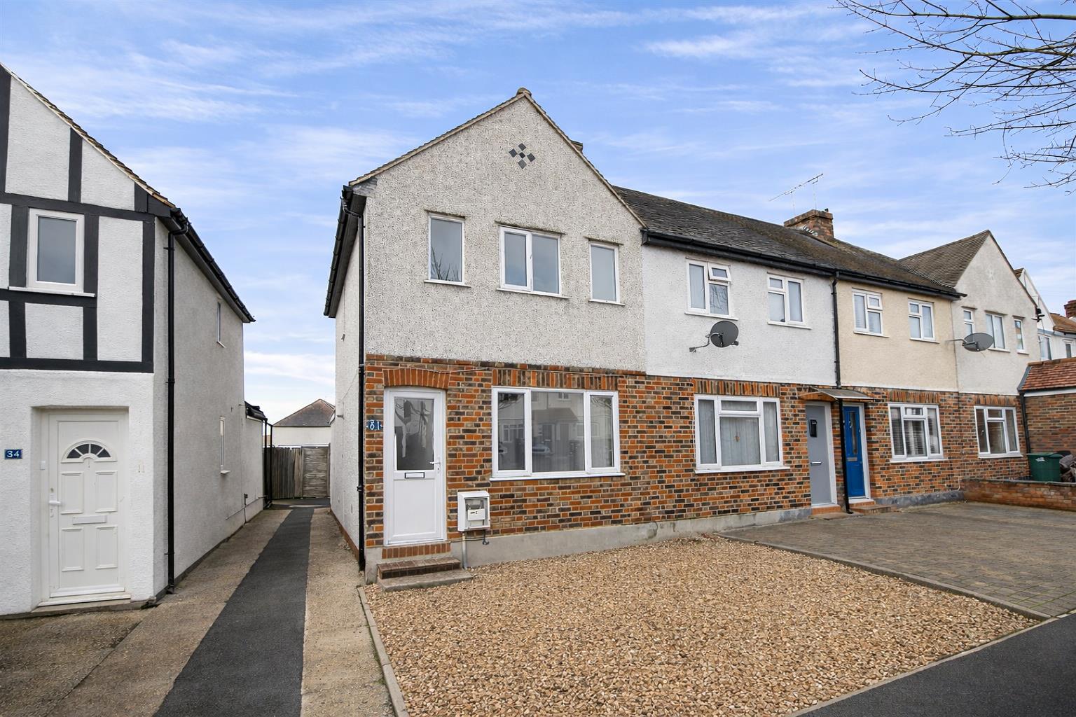 Alberta Avenue, Sutton, SM1