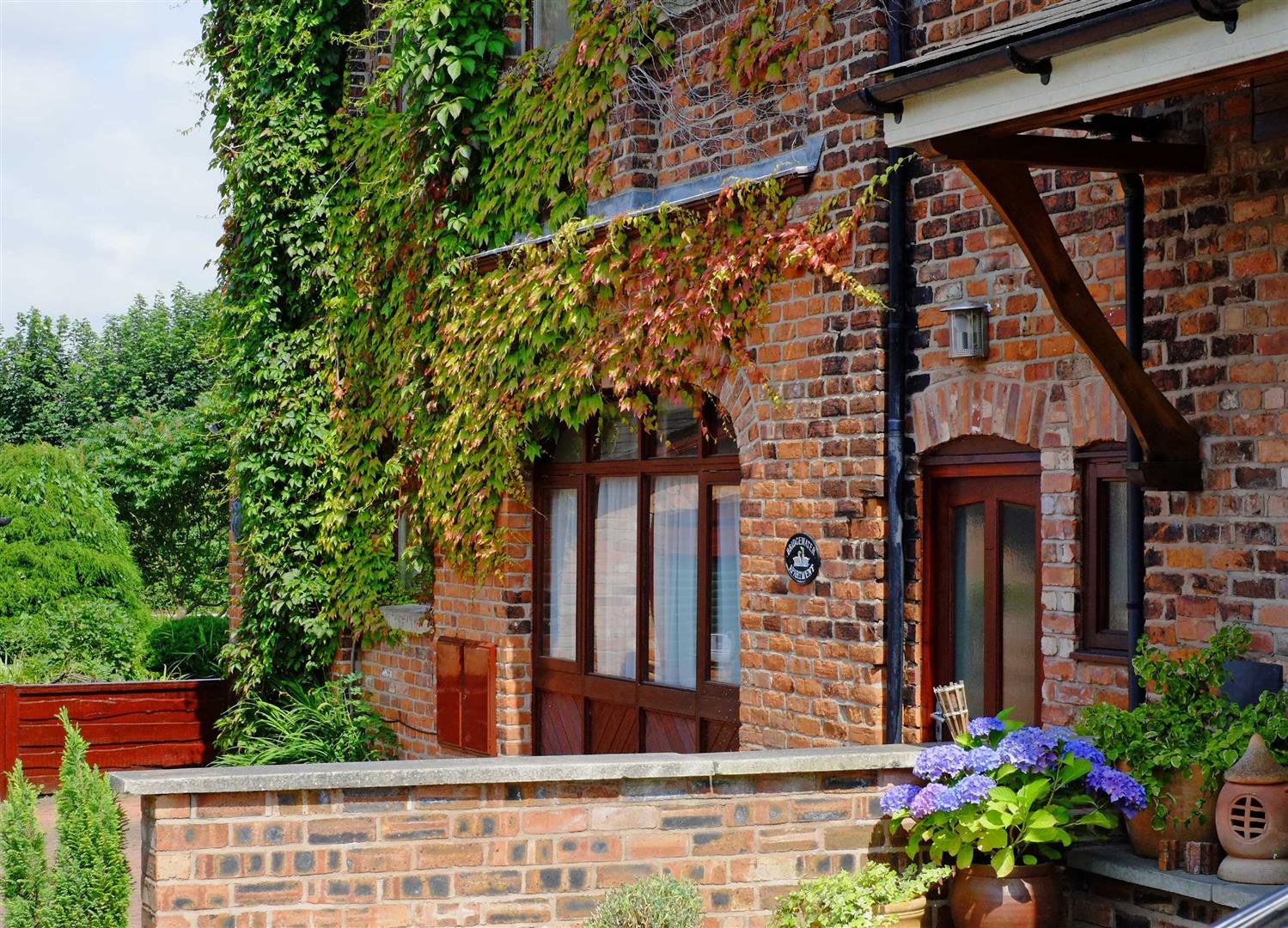 Property in Bridgewater Apartment, West Hyde, Lymm, WA13 0HA