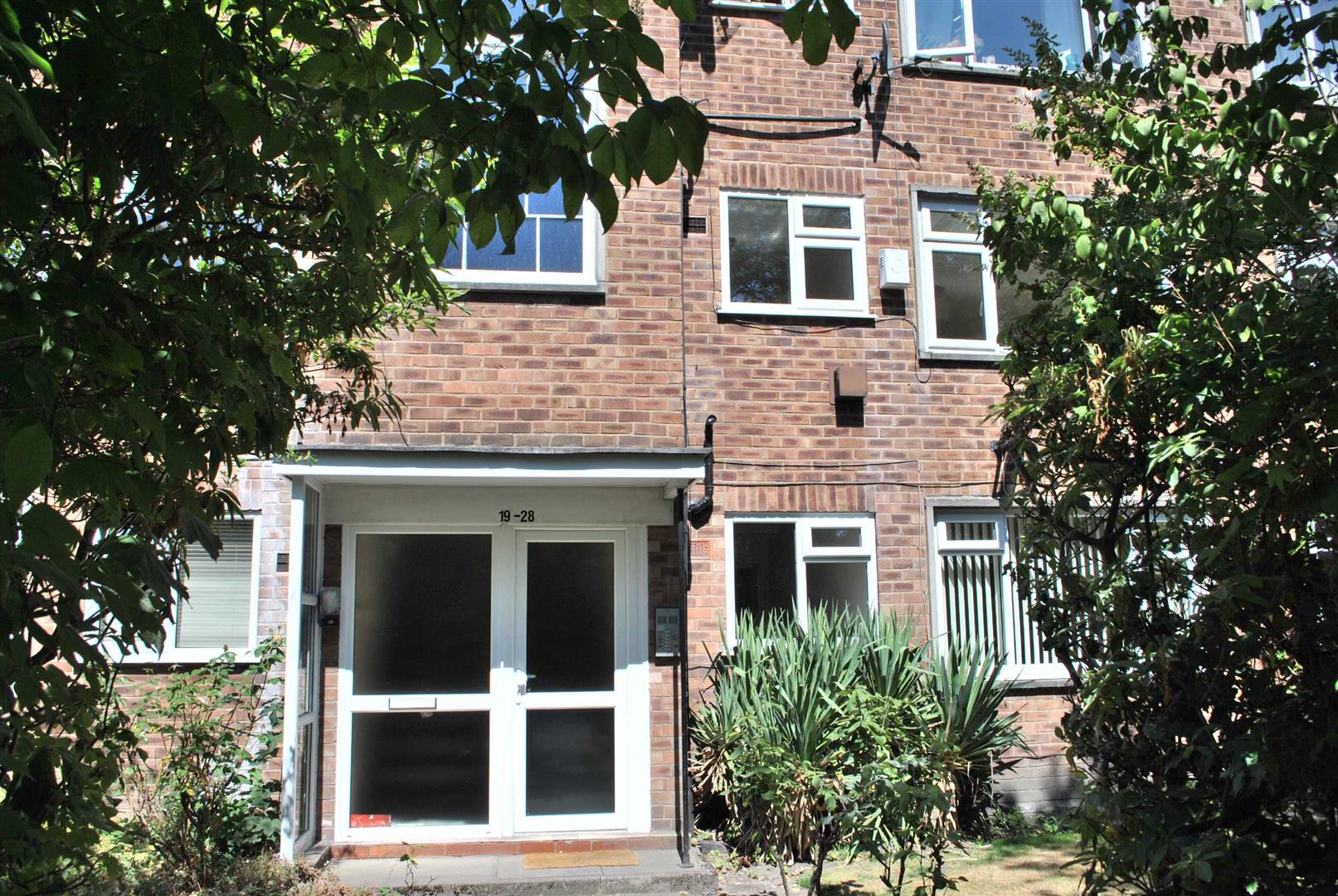 Property in Wardle Road, Sale, Cheshire, M33 3LY