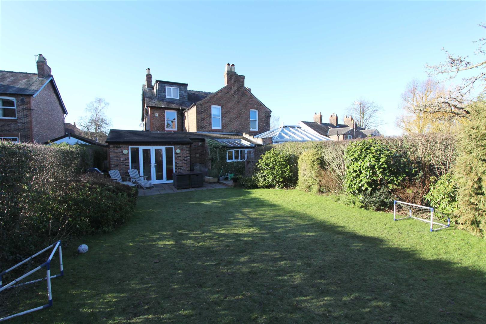 Property in Cherry Lane, Lymm, Cheshire, WA13 0NU