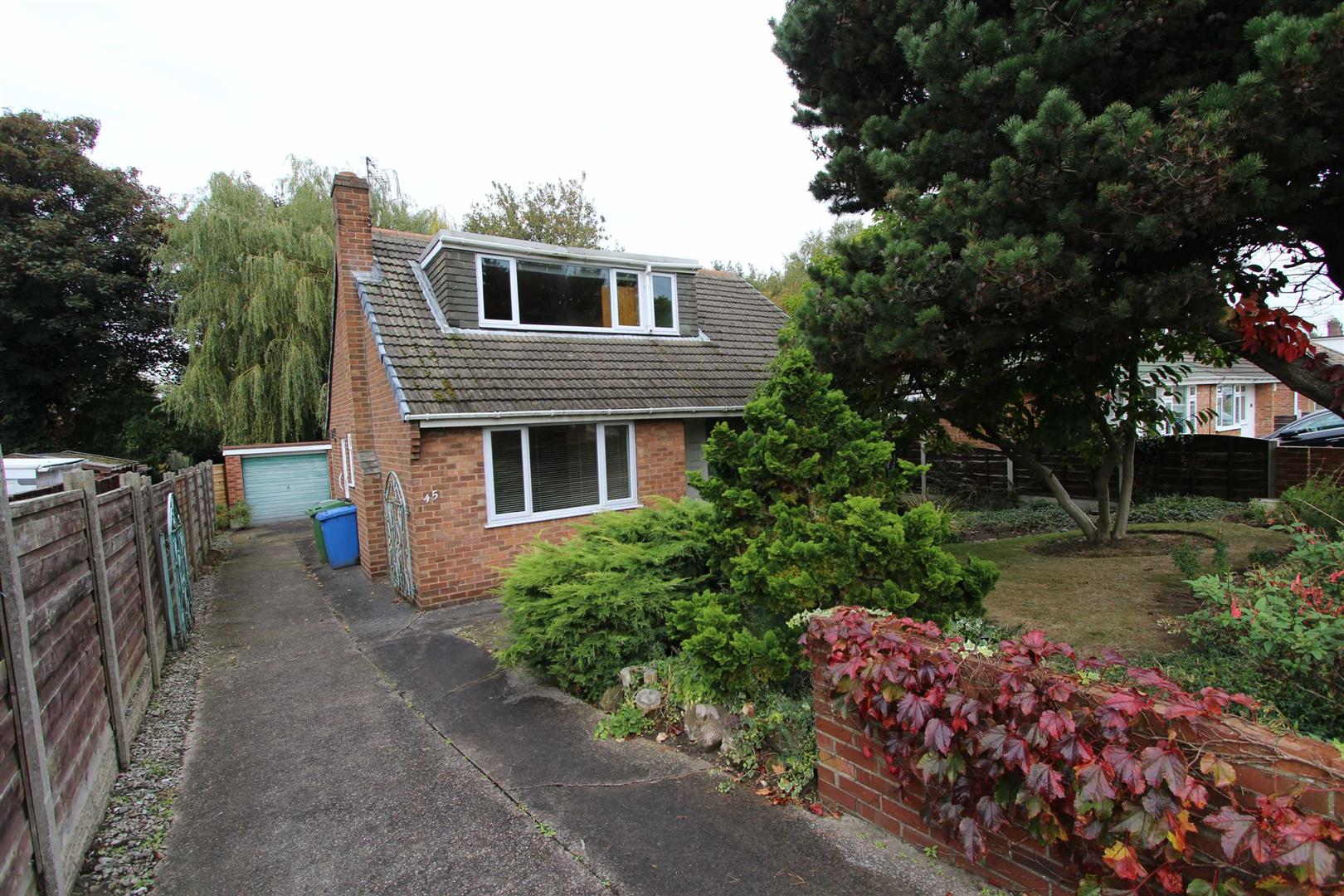 Property in Statham Avenue, Lymm, Cheshire, WA13 9NJ