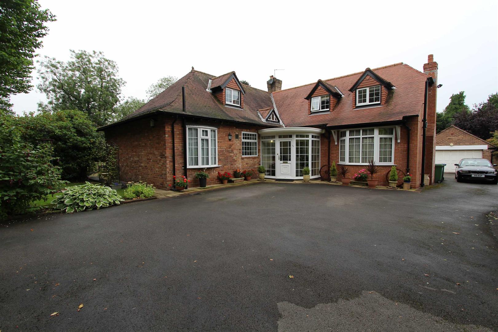 Property in Twiss Green Lane, Culcheth, Warrington, WA3 4HX