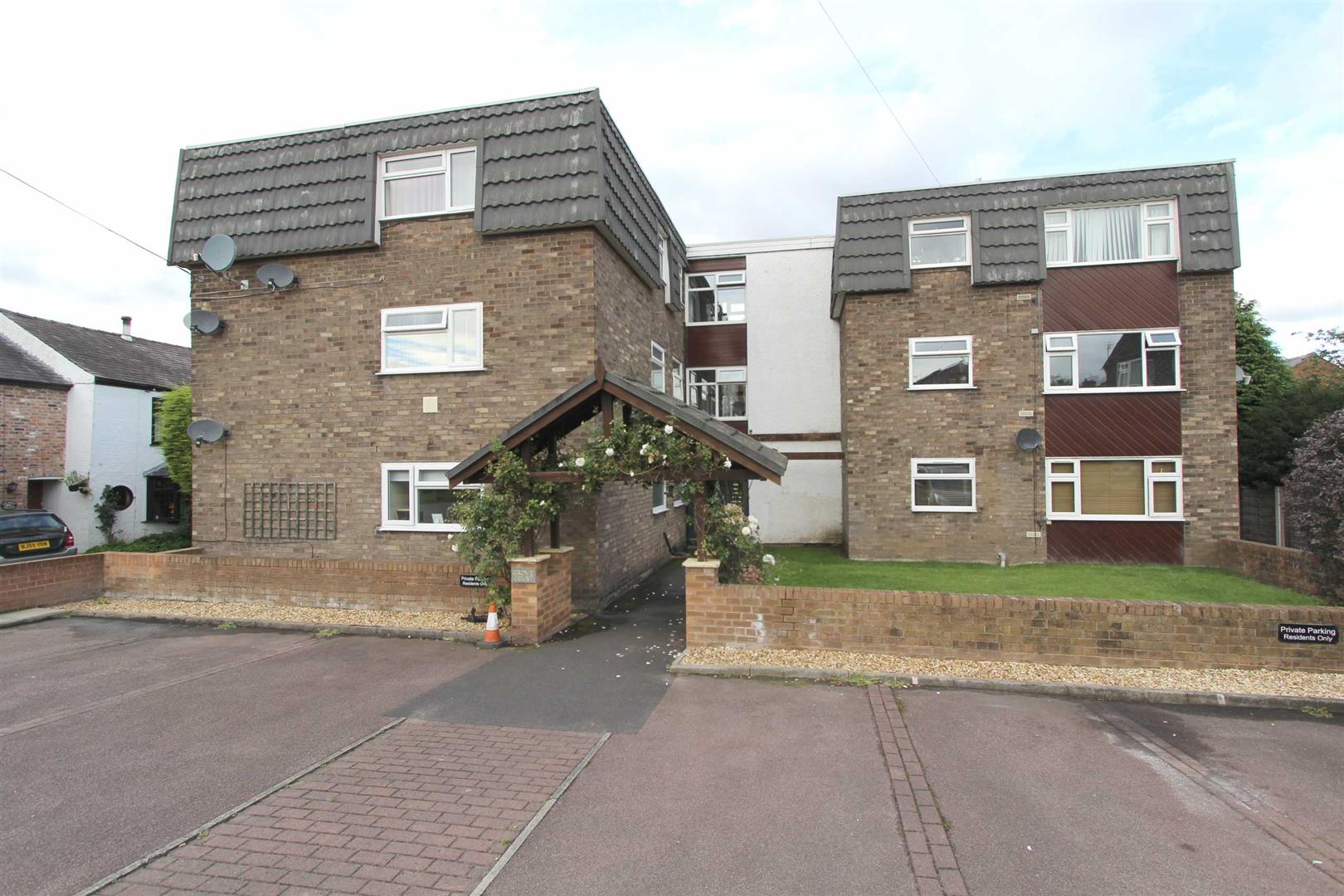 Property in West Hyde, Lymm, Cheshire, WA13 0HA