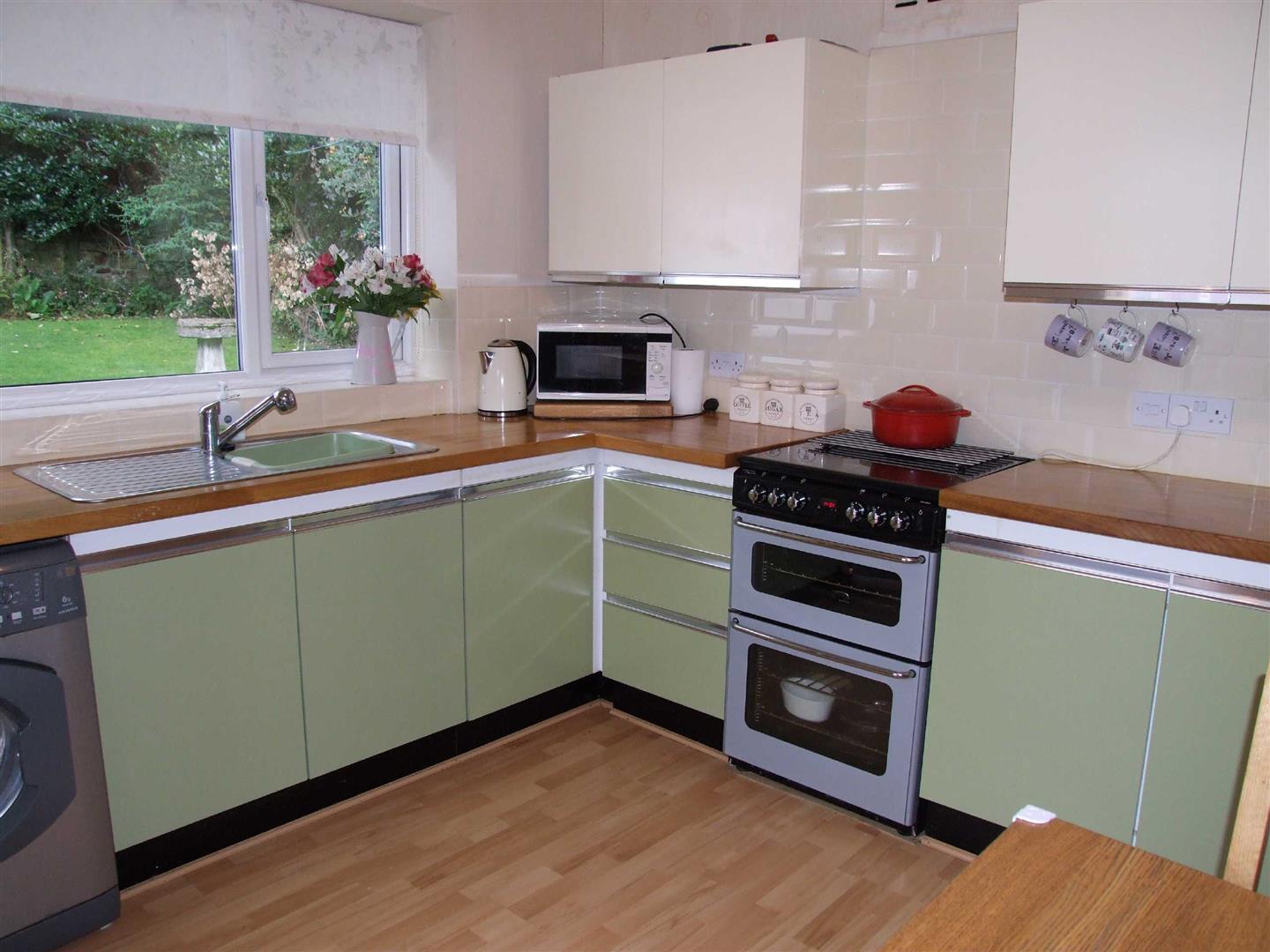 Property in Statham Avenue, Lymm, WA13 9NH