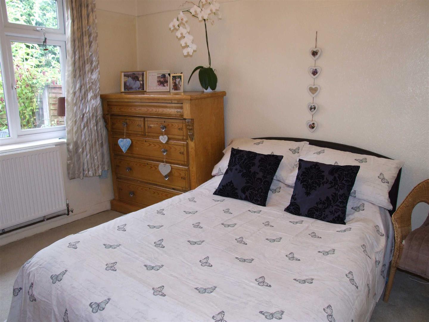 Property in Statham Avenue, Lymm, WA13 9NH