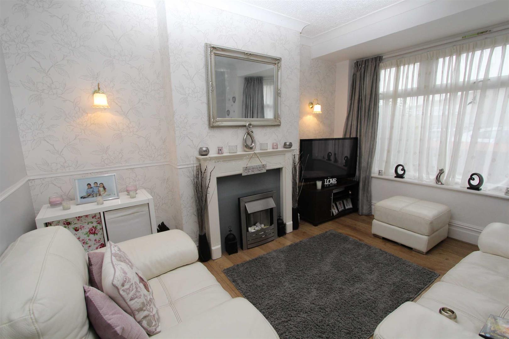 Property in East View, Grappenhall, Cheshire, WA4 2QH