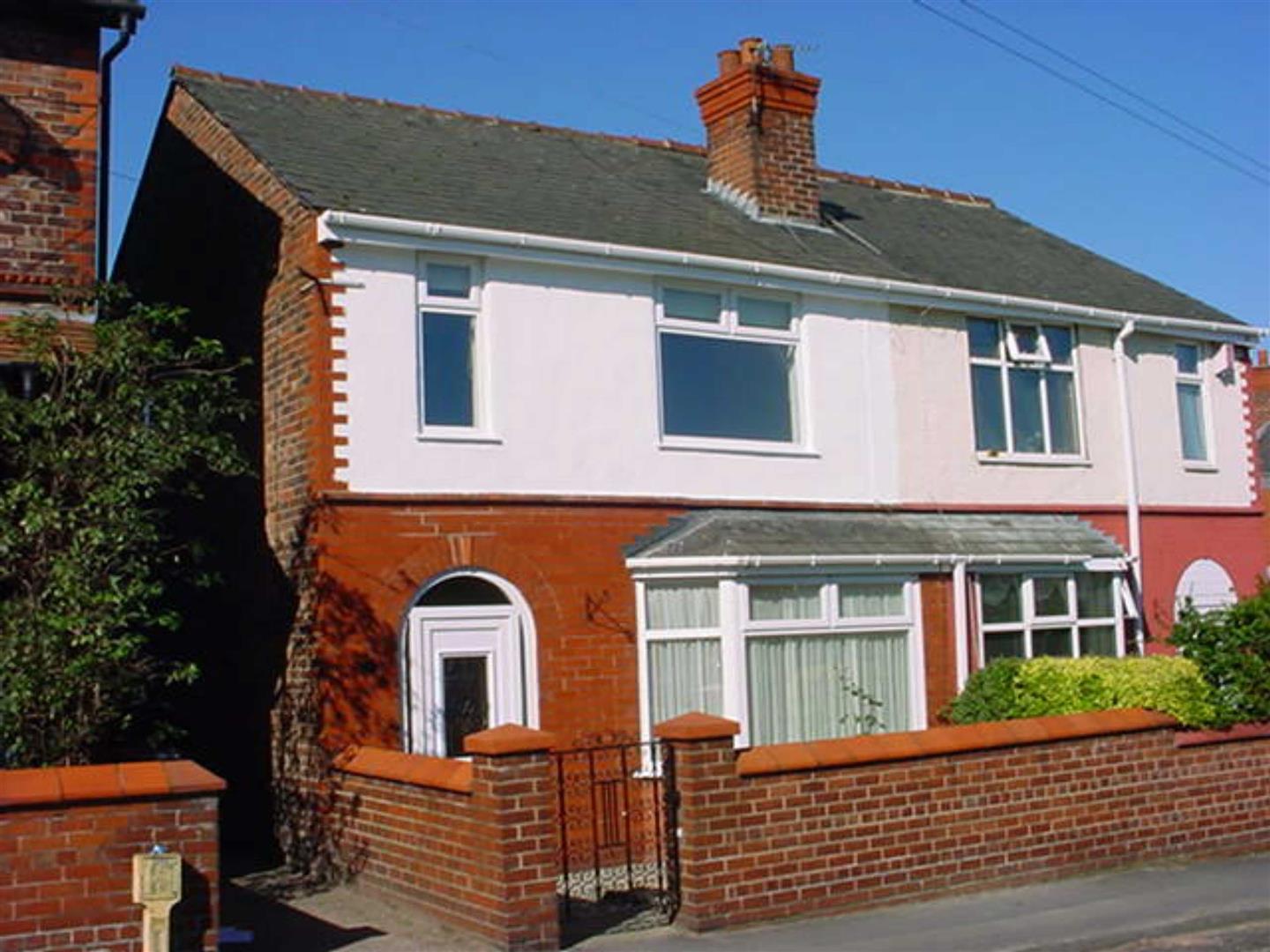 Property in East View, Grappenhall, Cheshire, WA4 2QH