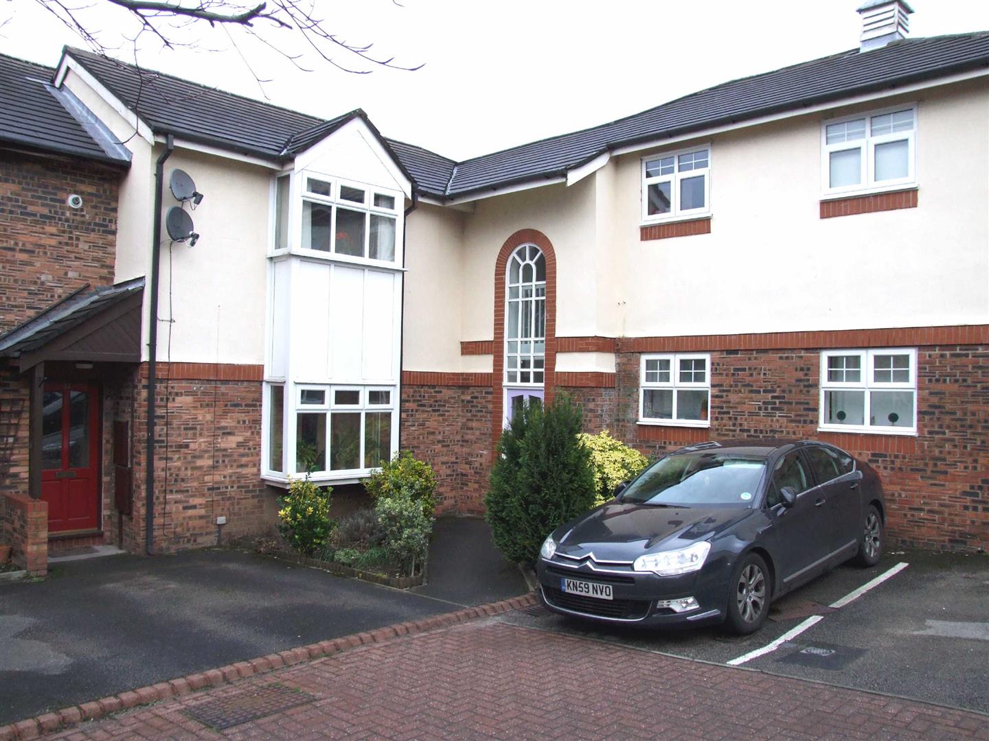 Property in Ash Road, Lymm, WA13 0EY