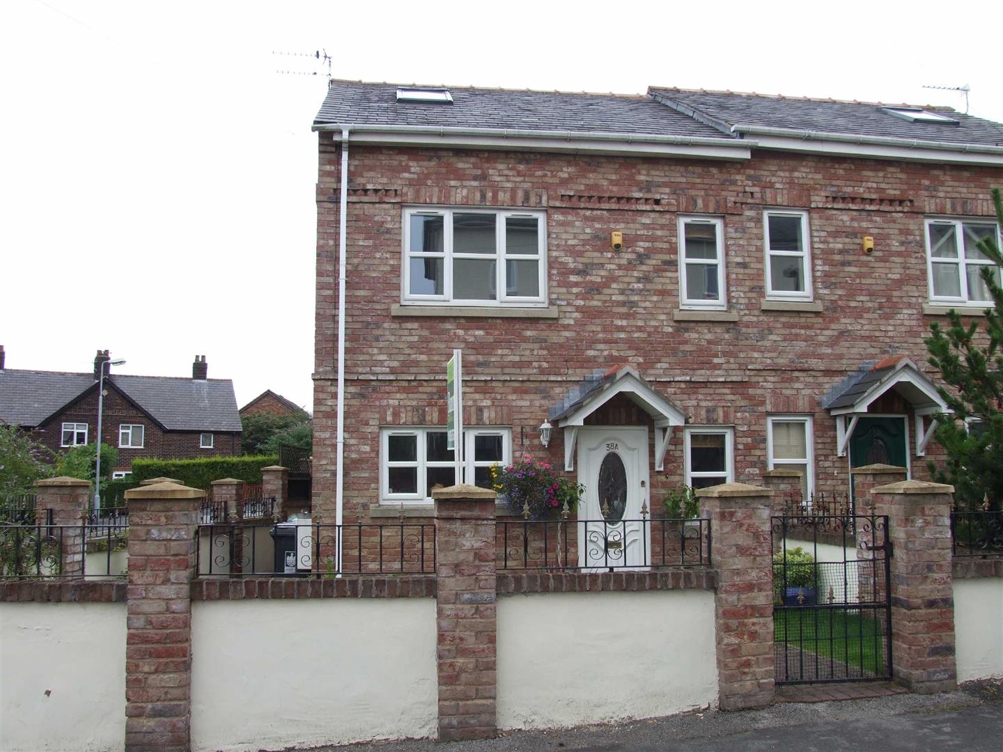 Property in Grove Avenue, Lymm, Cheshire, WA13 0HF