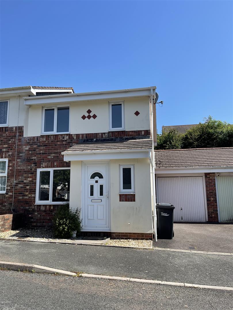 Earlswood Drive, Paignton, TQ3