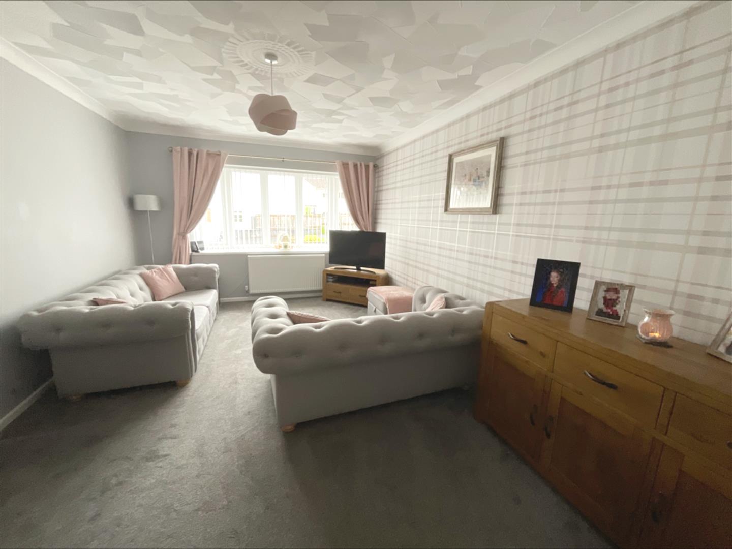 Property in Llwyn Y Bryn, Ammanford, Carms, SA18 2ES