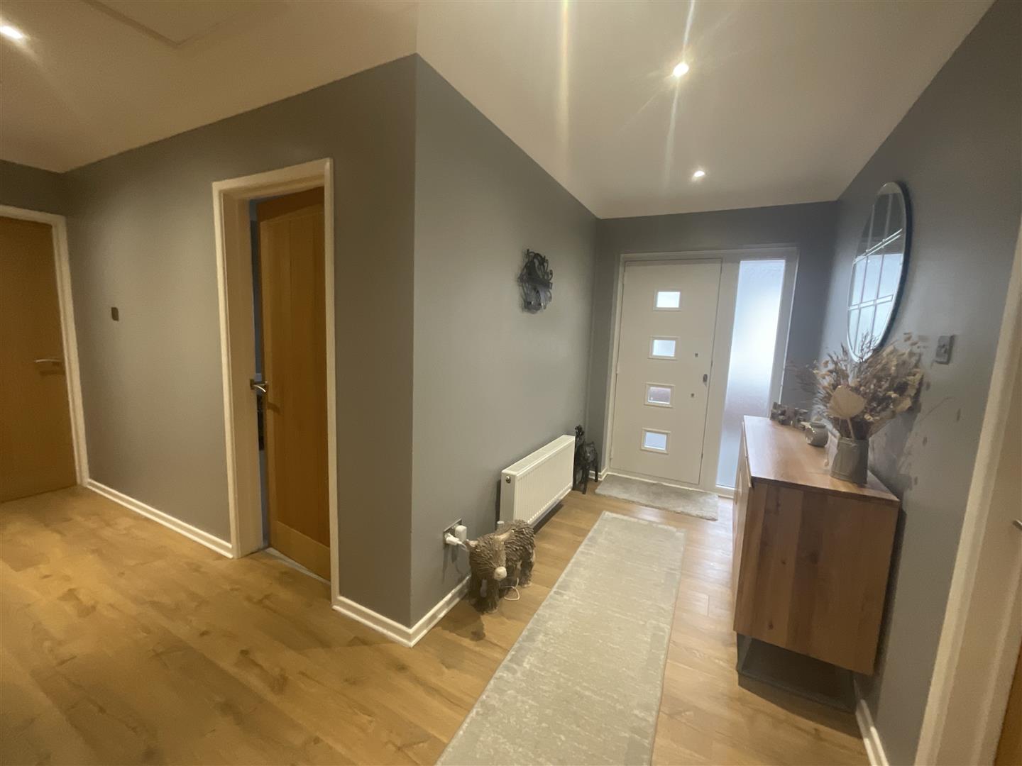 Property in Llwyn Y Bryn, Ammanford, SA18 2ES