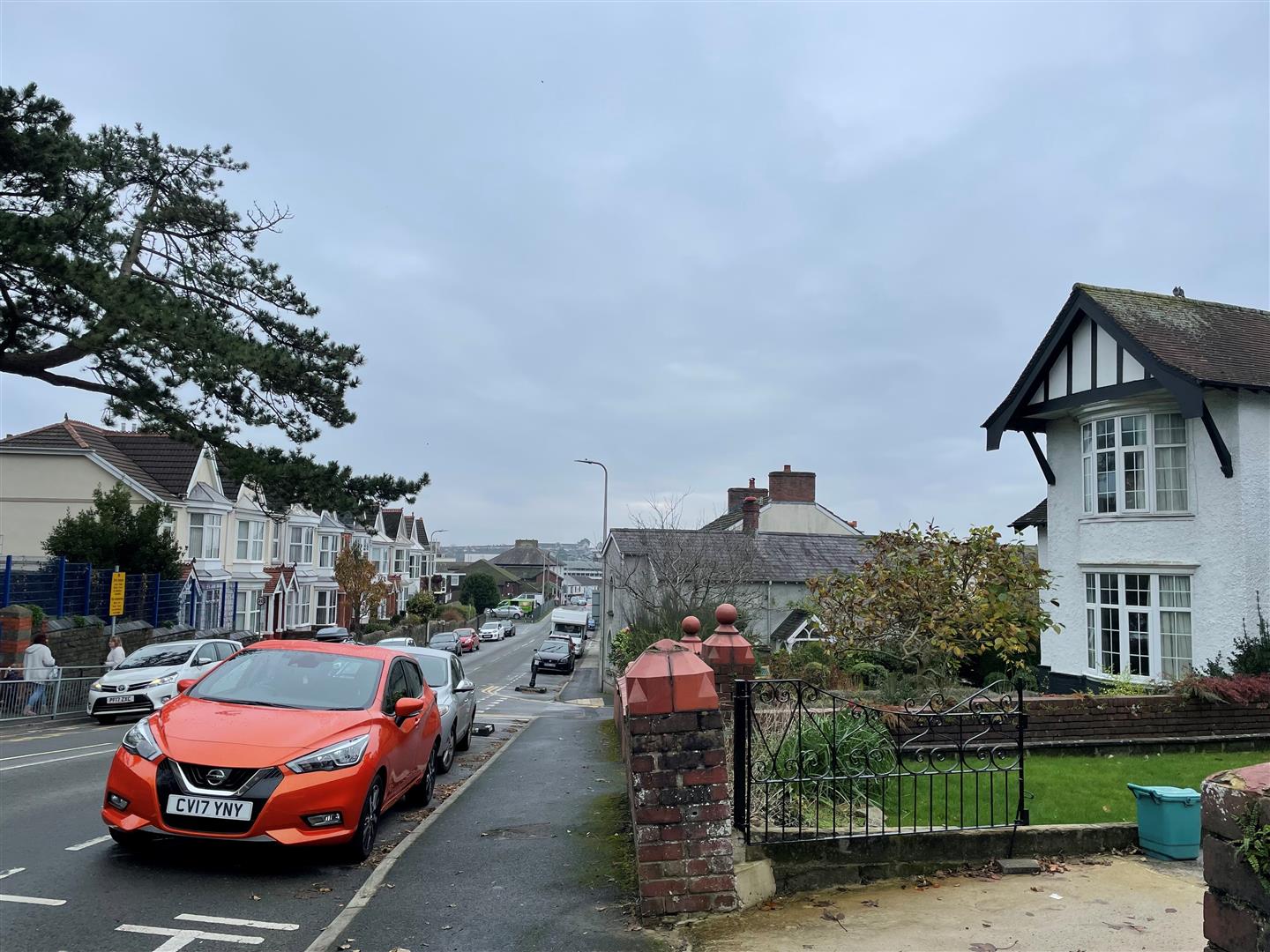 Property in Old Road, Llanelli, Carmarthenshire, SA15 3HR