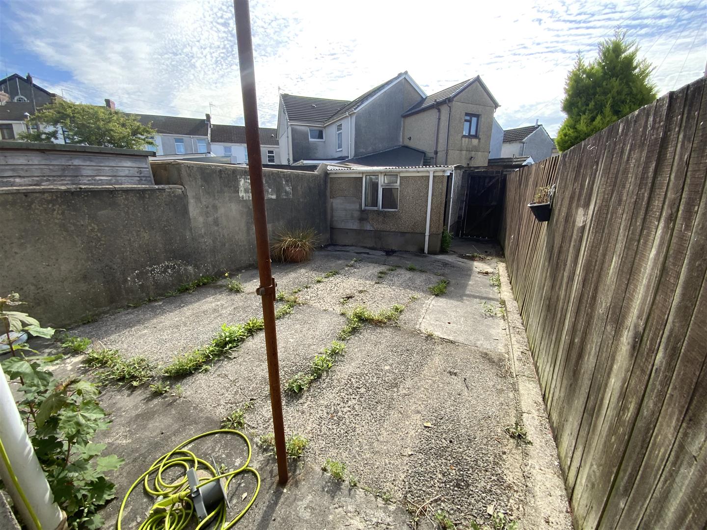 Property in Felinfoel Road, Llanelli, Carmarthenshire, SA15 3JG