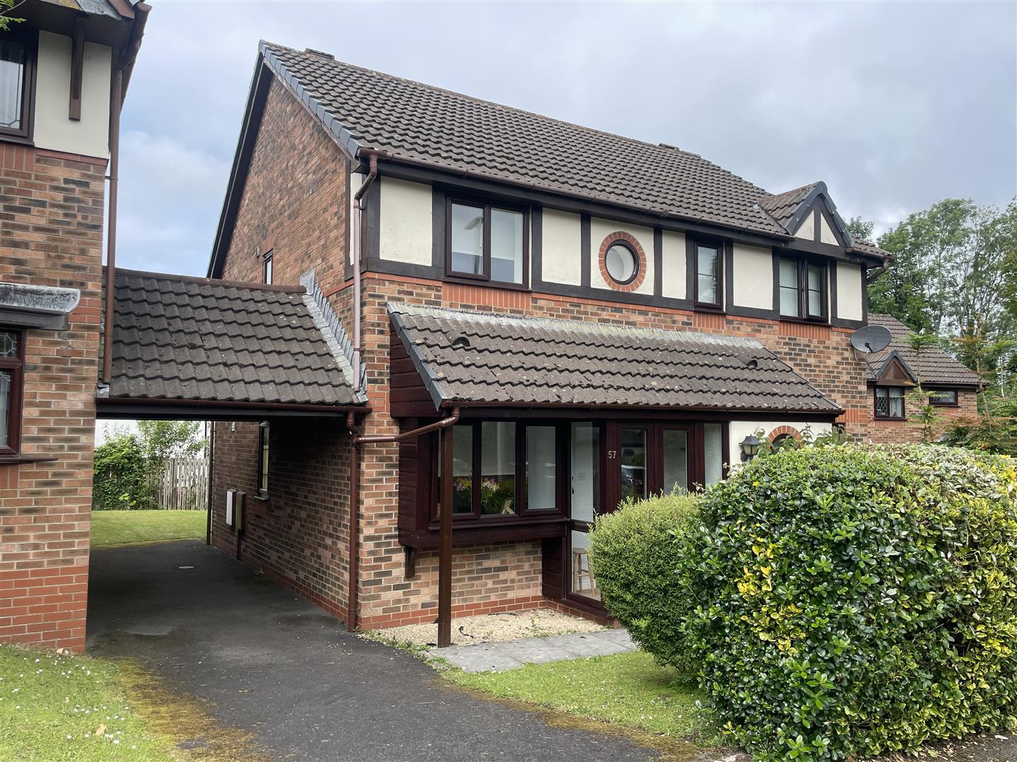 Clos Y Gelli, Llanelli, SA14